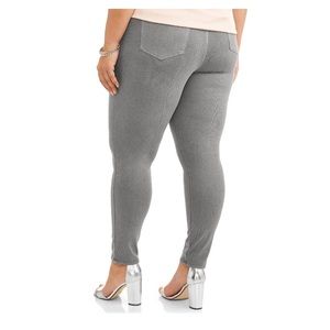 Terra and Sky Stretch Jeggings Size 3x Gray